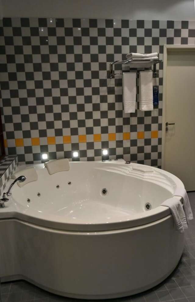 Отель Daugirdas Old City Hotel Каунас-17